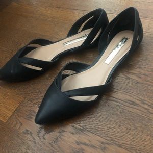 Audrey Brooke Black Flats